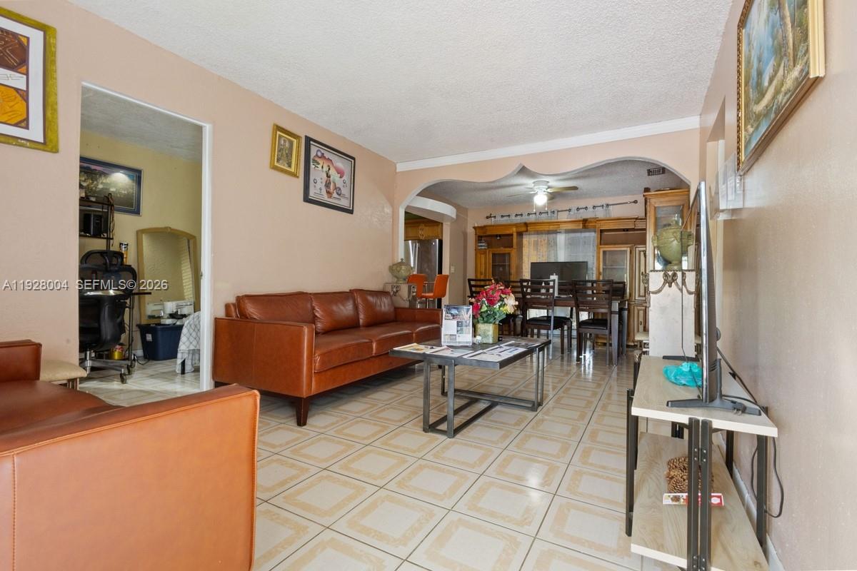 HIGHLAND MANOR SEC 4 - Residential