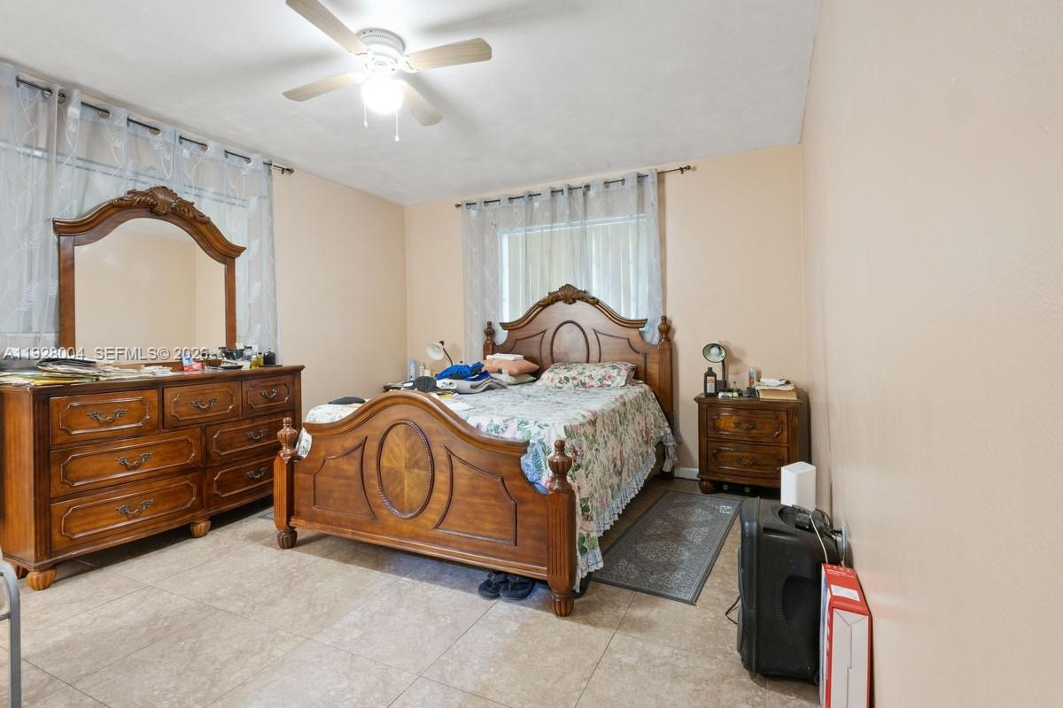 HIGHLAND MANOR SEC 4 - Residential