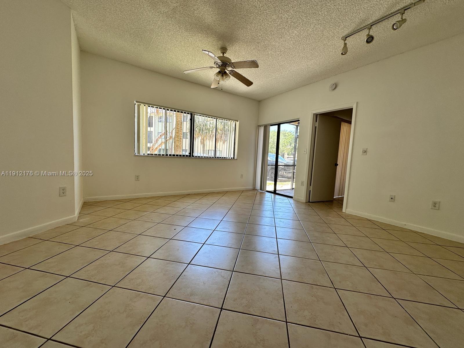 MARINA OAKS CONDO - Residential Lease