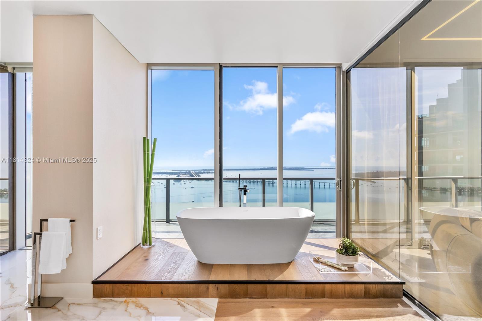 BRICKELLHOUSE CONDO - Residential