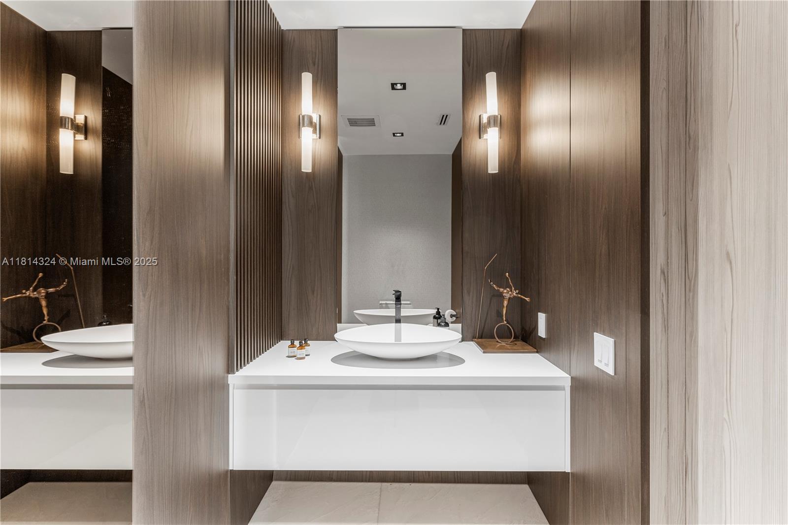 BRICKELLHOUSE CONDO - Residential