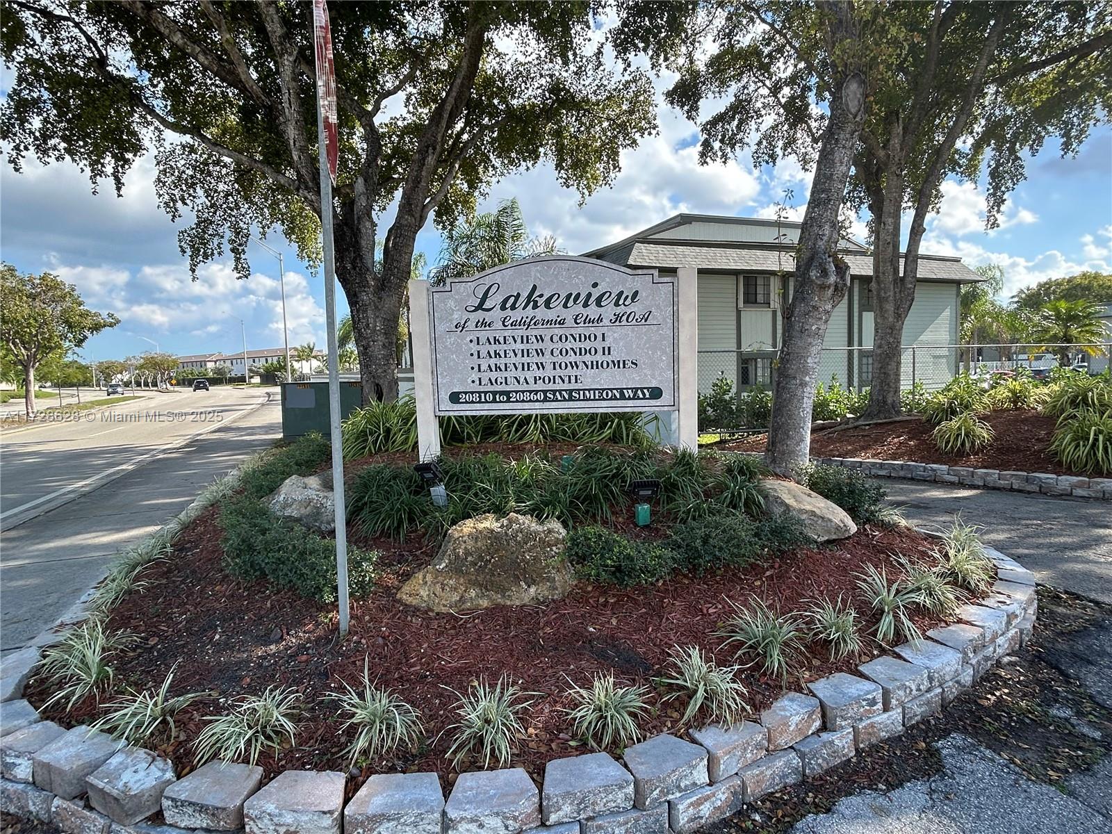 Property for Sale at 20834 San Simeon Way 69-C, Miami, Broward County, Florida - Bedrooms: 3 
Bathrooms: 3  - $450,000