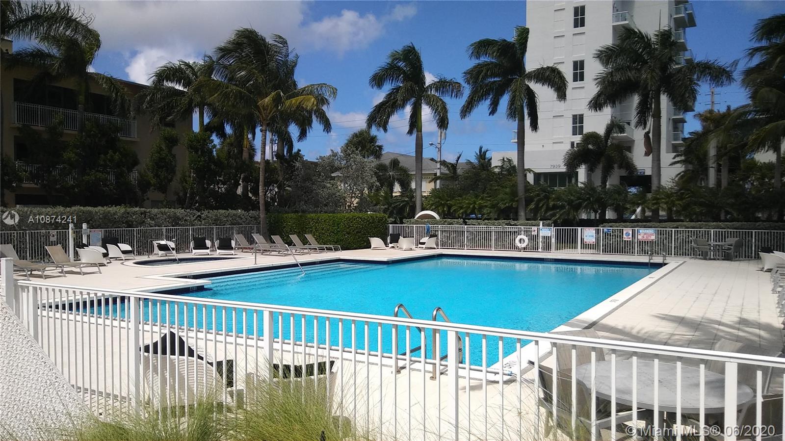 ELOQUENCE ON THE BAY COND - Residential Lease