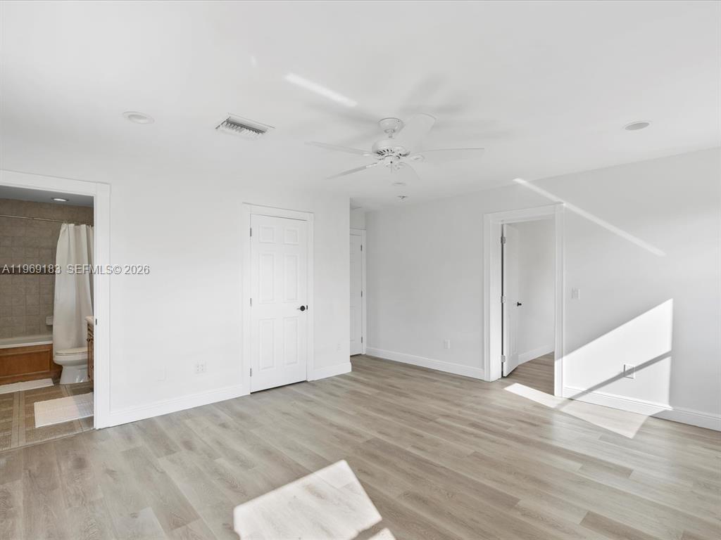 CORAL MANOR FIRST ADD - Residential Lease