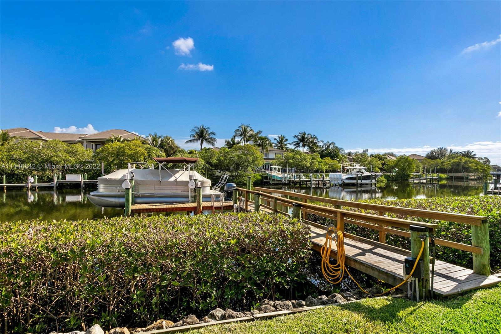 Islands of Jupiter - Residential