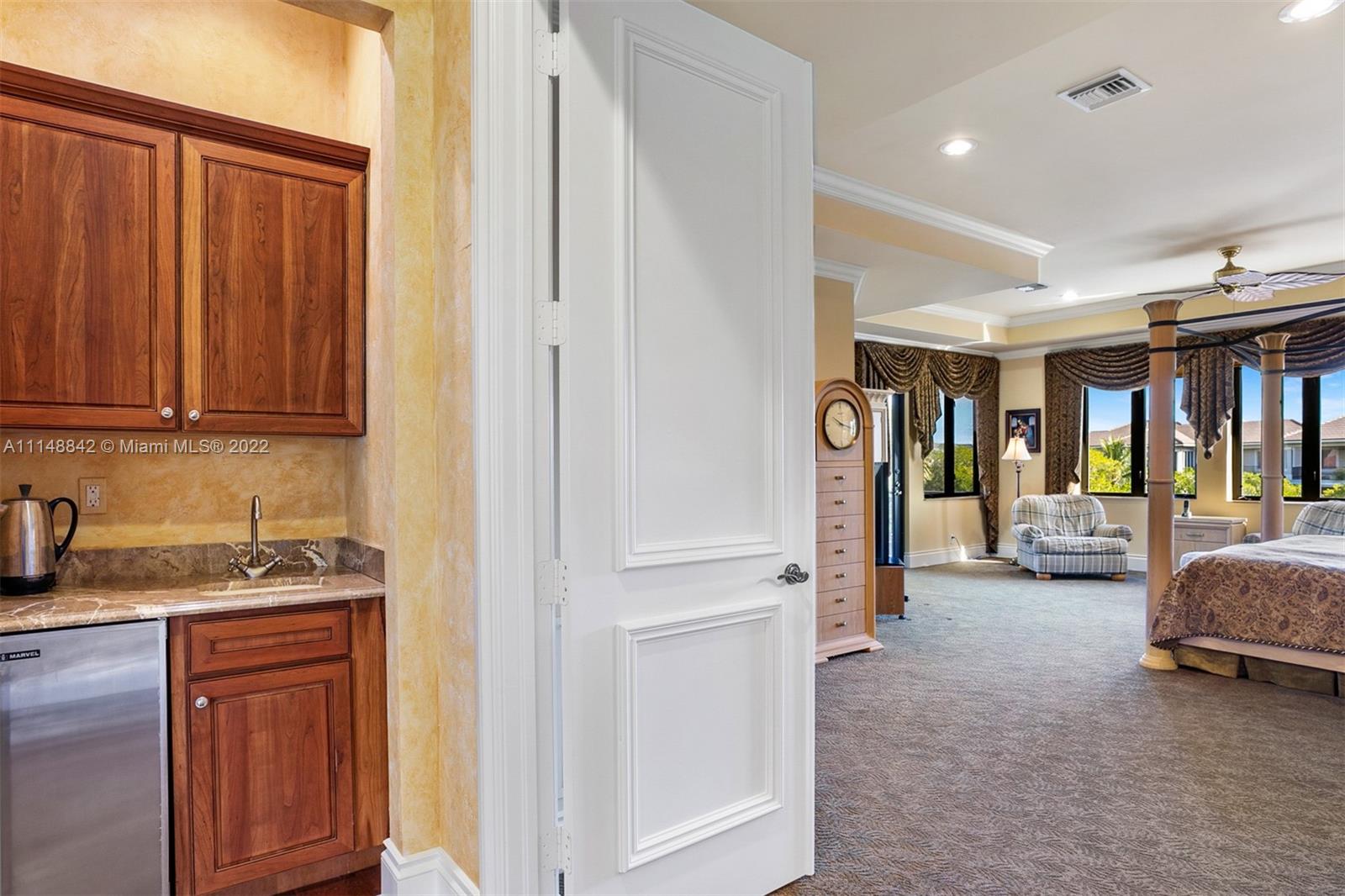 Islands of Jupiter - Residential