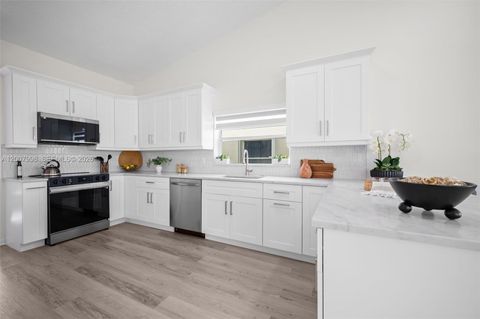 Tiny photo for 131 NW 187th Ave, Pembroke Pines, FL 33029 (MLS # A12007998)