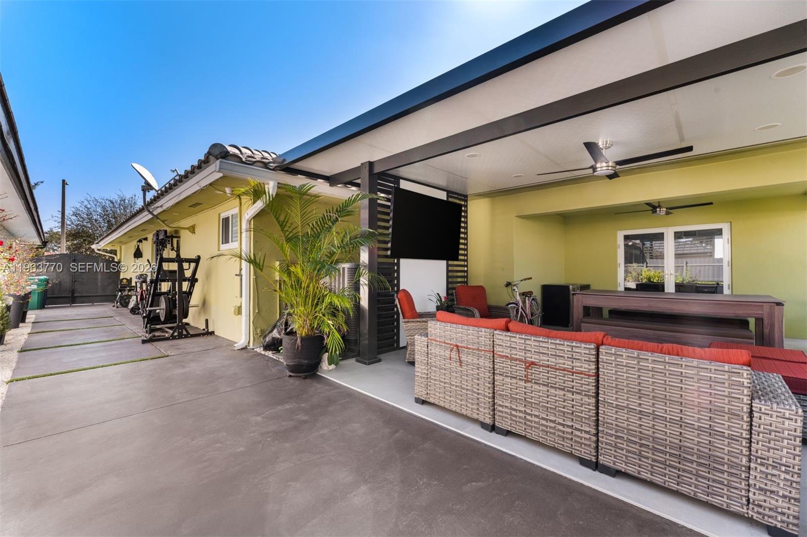 SUPERIOR HOMES ESTATES - Residential