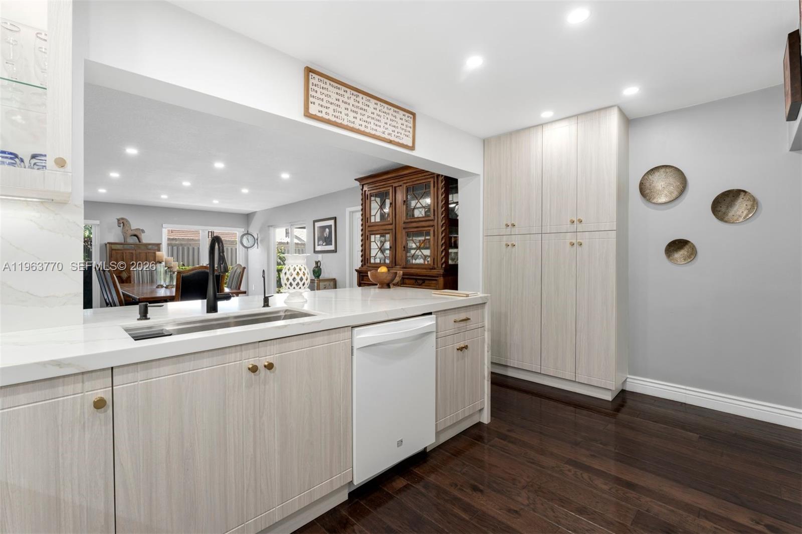 SUPERIOR HOMES ESTATES - Residential