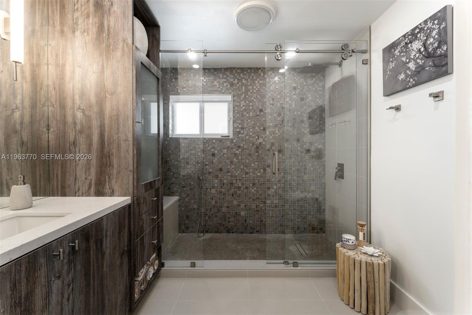 SUPERIOR HOMES ESTATES - Residential