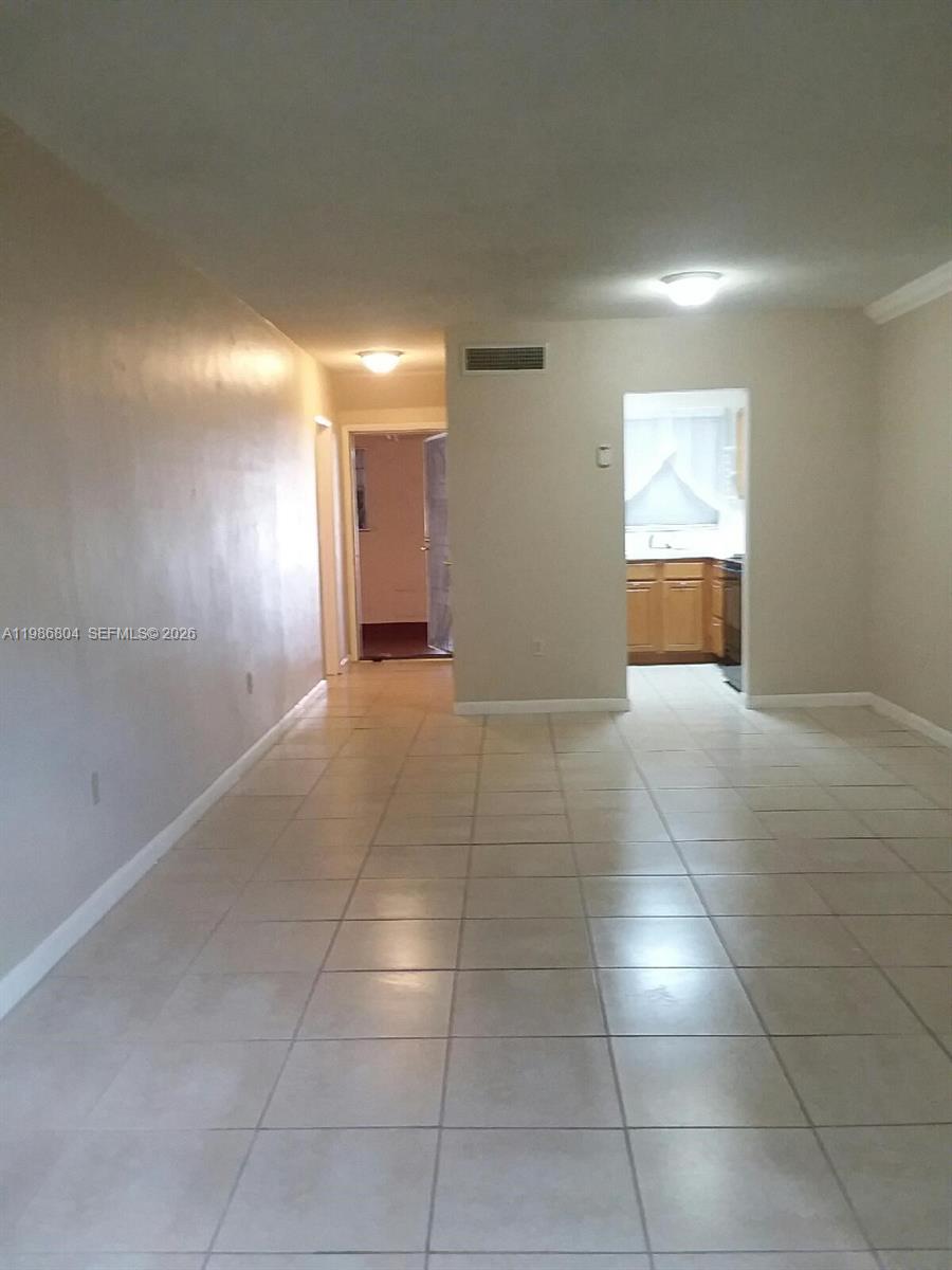 PALM SPRINGS GARDENS BLDG - Residential Lease