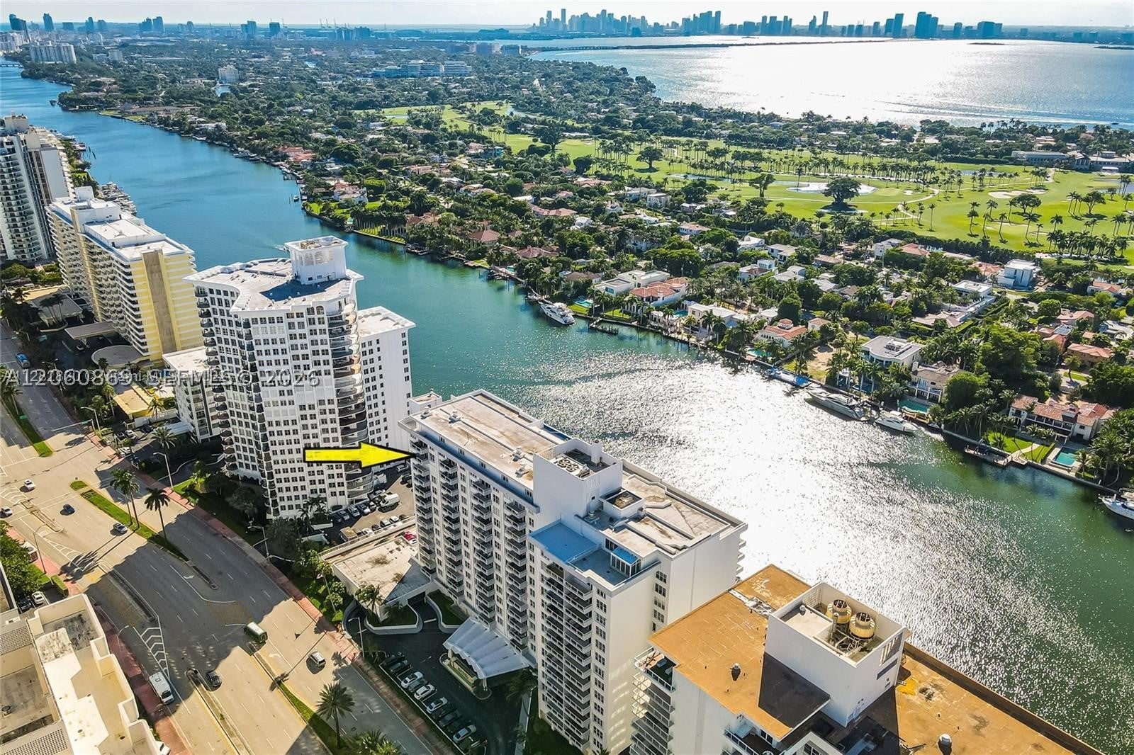 5700 Collins Ave 15D