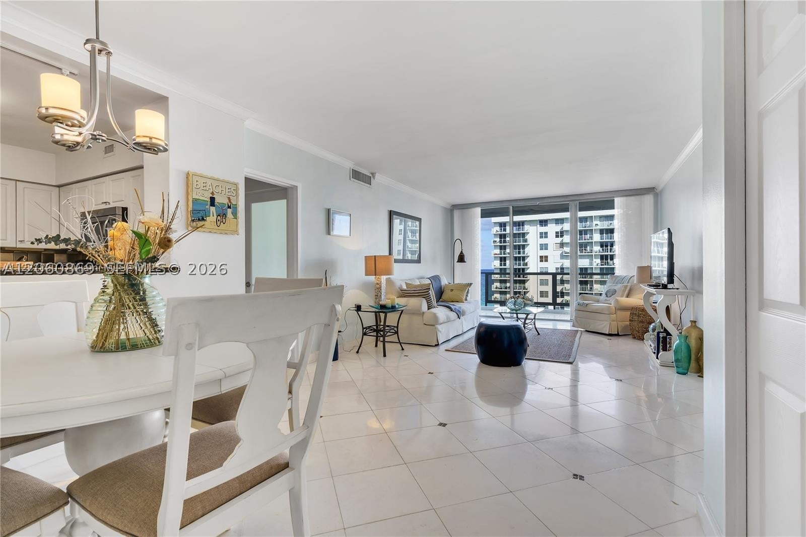 5700 Collins Ave 15D