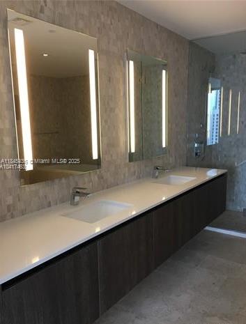 88 SW 7th St 2603