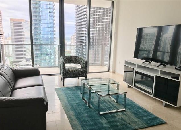 88 SW 7th St 2603