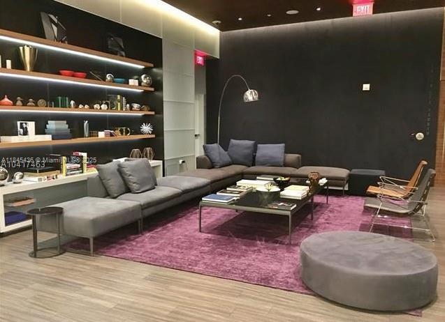 RISE CONDO - Residential