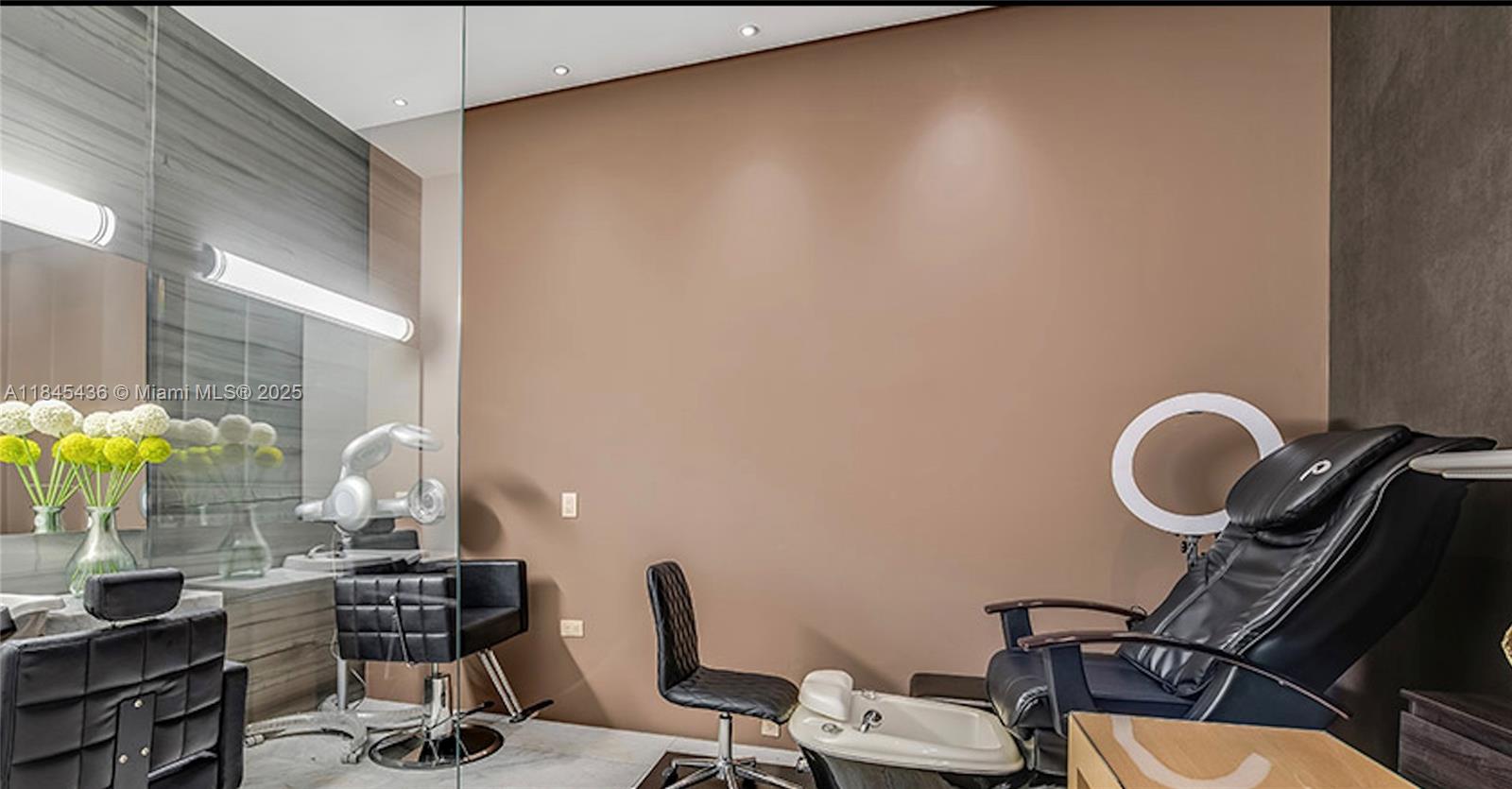 RISE CONDO - Residential