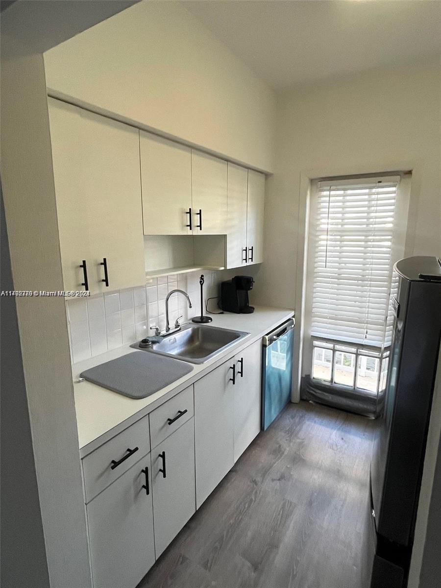 MERIDIAN COURT CONDO - Residential