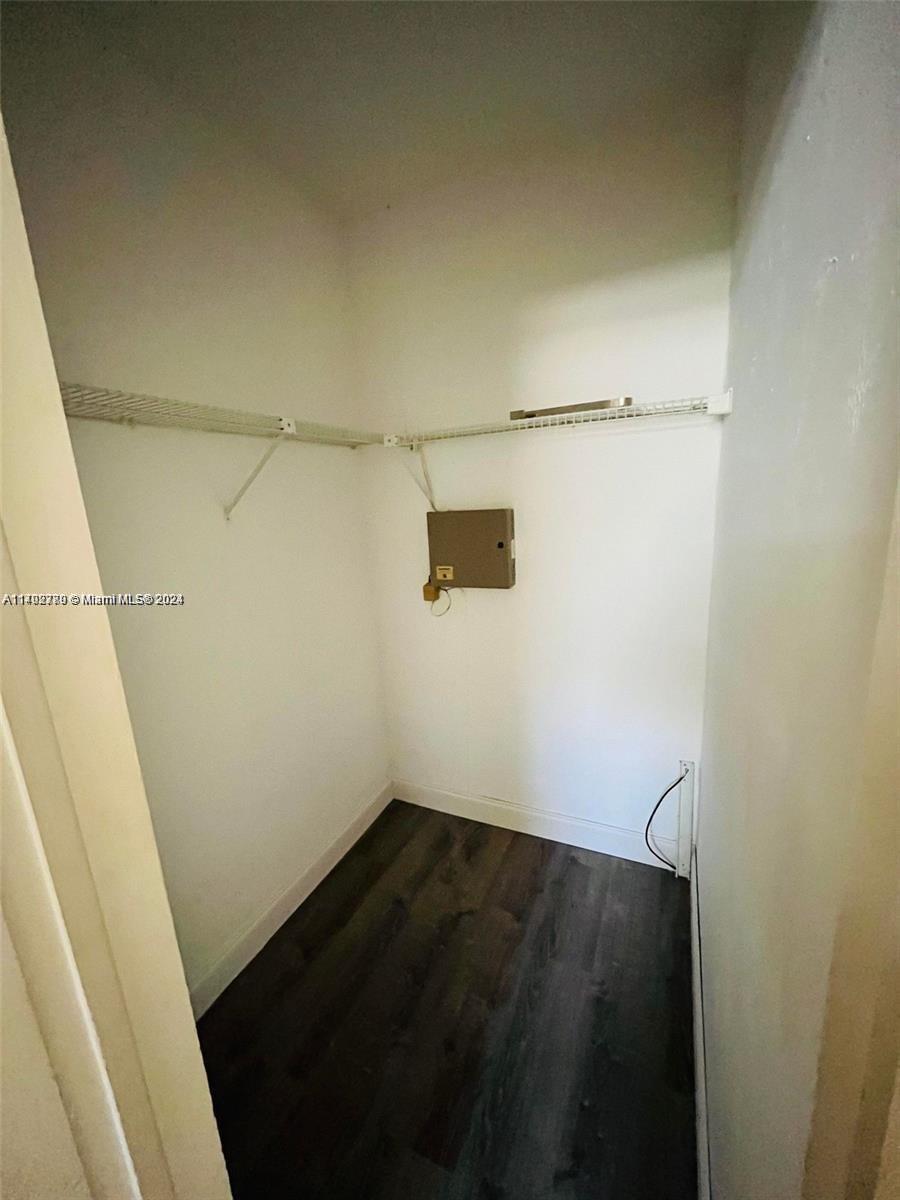 MERIDIAN COURT CONDO - Residential