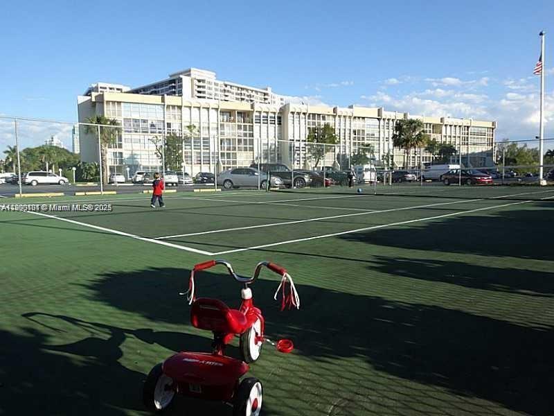 DESOTO PARK CONDO - Residential Lease