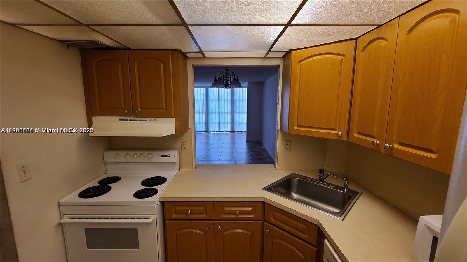 DESOTO PARK CONDO - Residential Lease