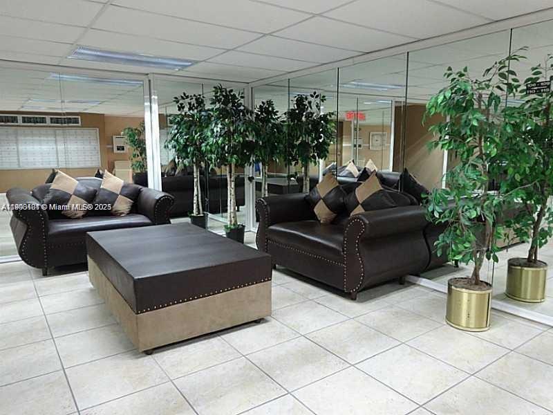 DESOTO PARK CONDO - Residential Lease