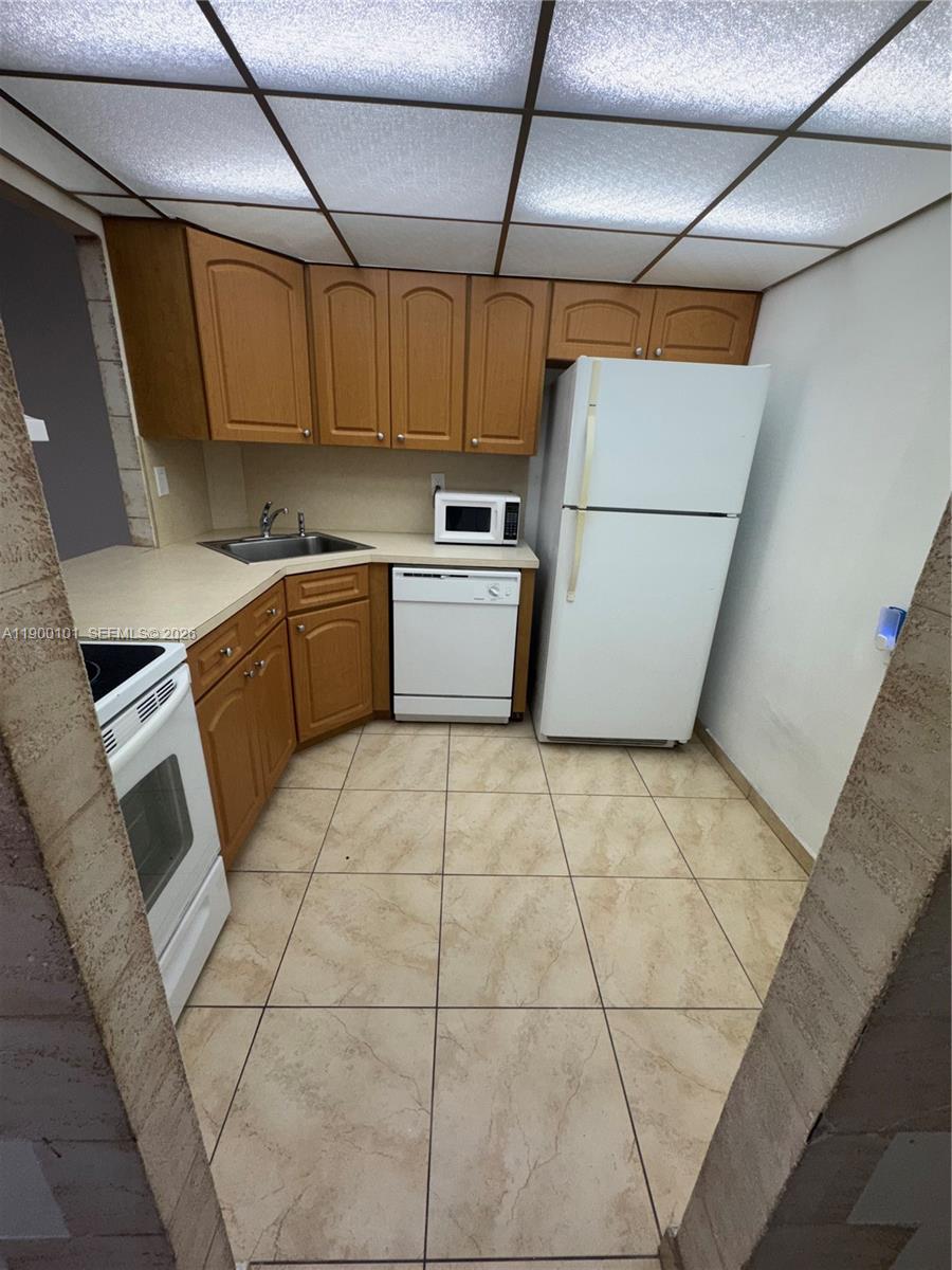 851 Three Islands Blvd 117