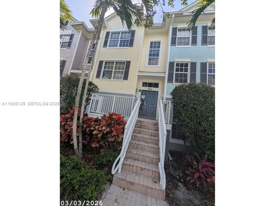 3-Level-Townhouse,  walking distance from Wilton Drive; Just minutes drive from the beaches, Las Olas-Fort Lauderdale, shopping and Malls, great restaurants & vibrant nightlife; 3/bedrooms, 3.5/bath, open kitchen, 2-car garage plus additional parking/guest—community pool. Don't miss out! Professional photos to follow shortly.