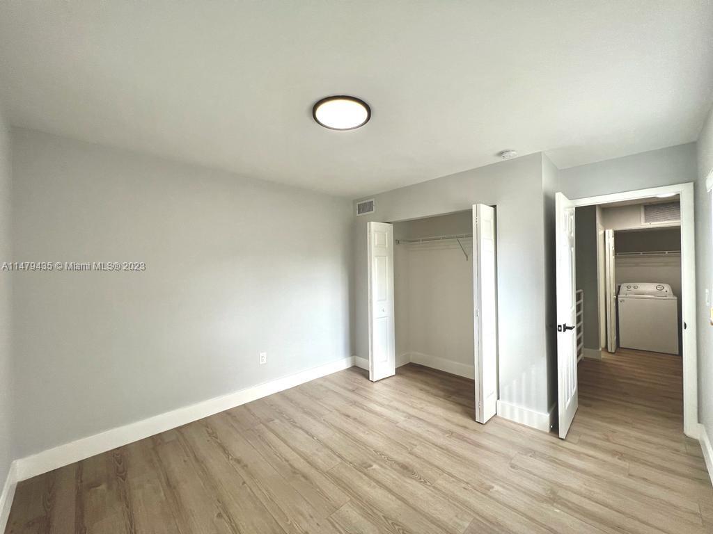 Kendall Center - Residential