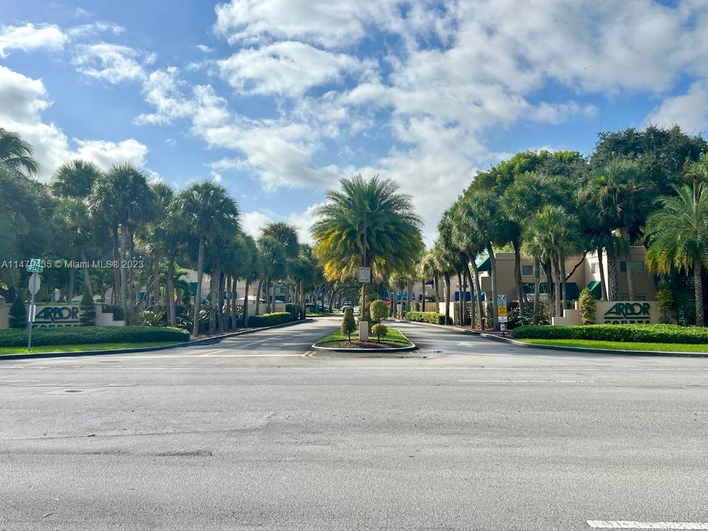 Kendall Center - Residential