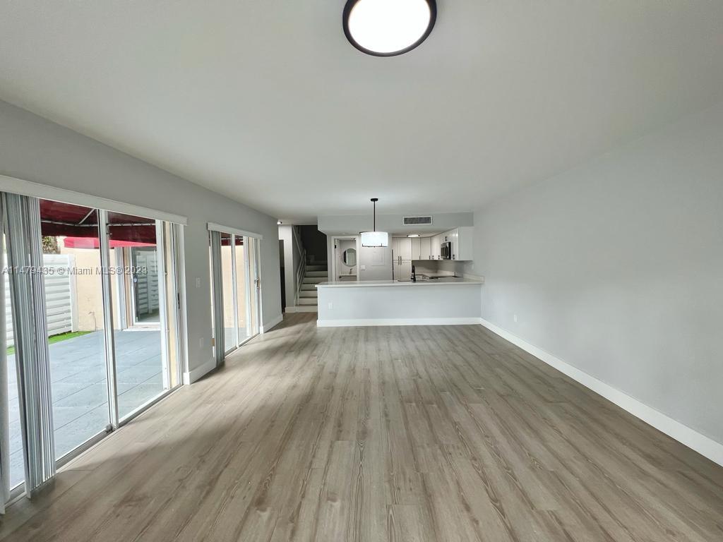 Kendall Center - Residential