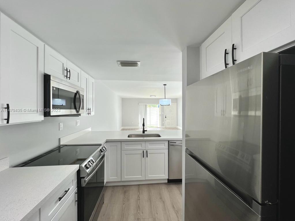 Kendall Center - Residential
