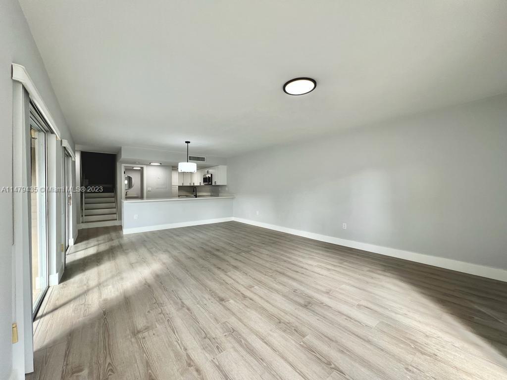 Kendall Center - Residential
