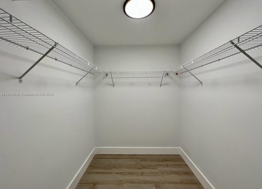Kendall Center - Residential
