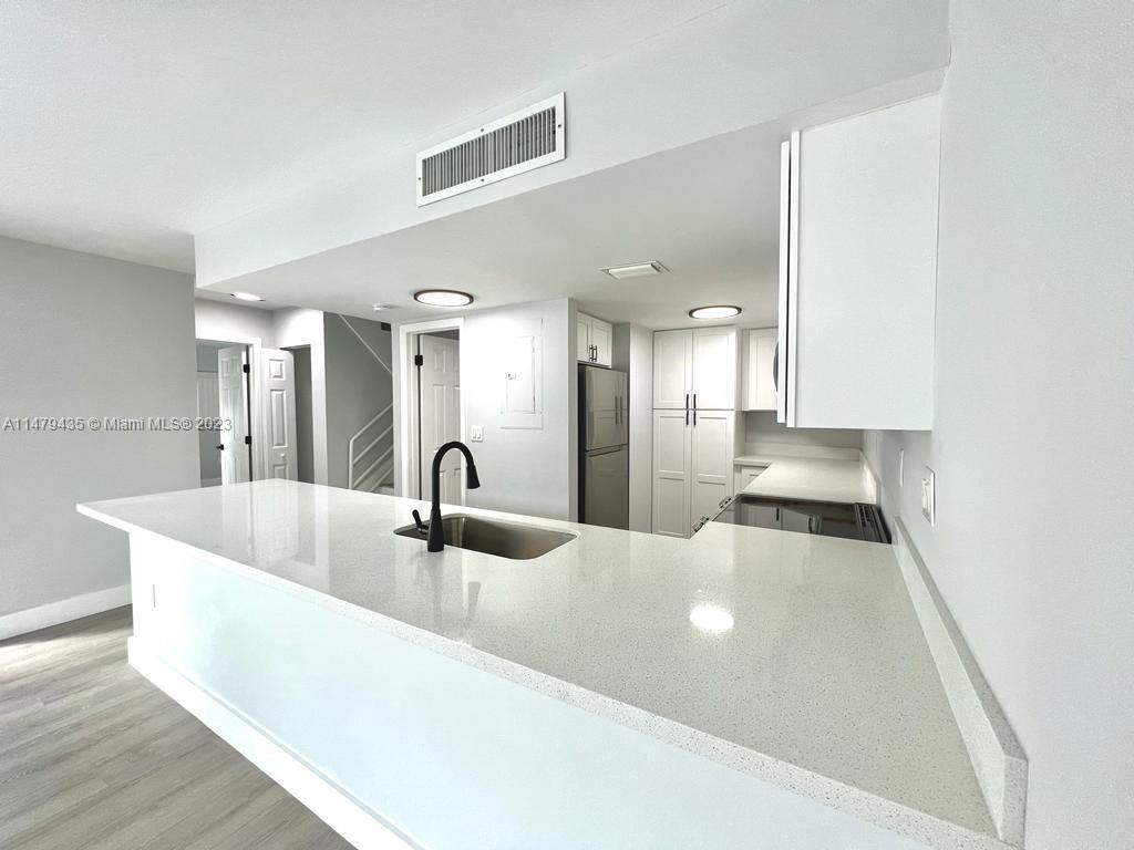 Kendall Center - Residential