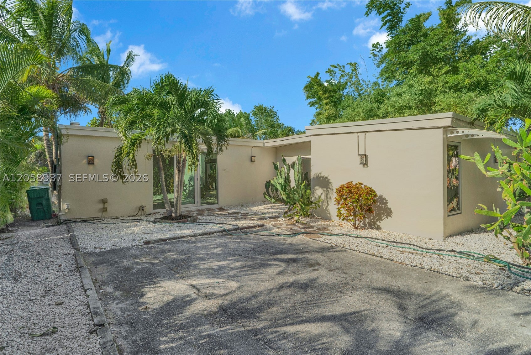 5801 NW 20th St, Margate FL 33063