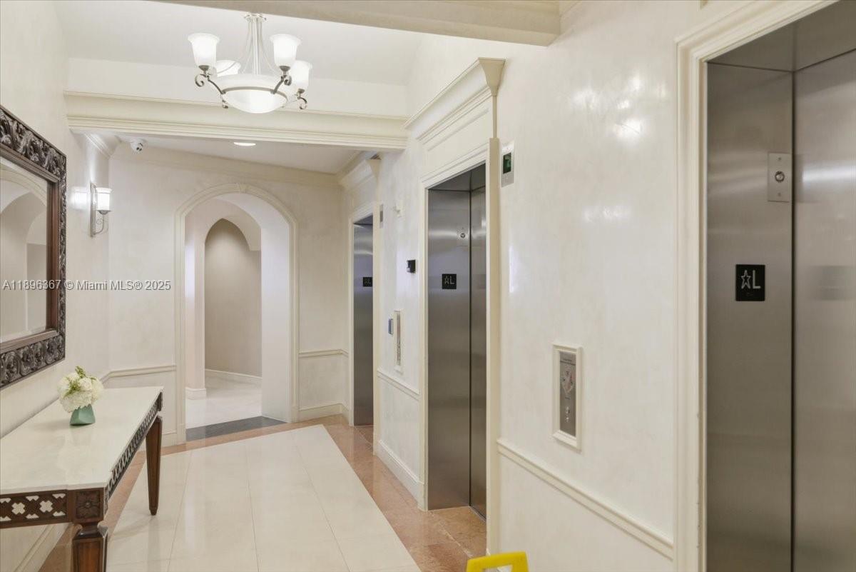 TURNBERRY VLG NO TOWER CO - Residential Lease