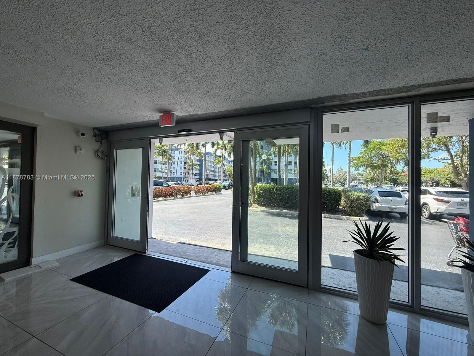 Completely remodeled 2-bedroom apartment for rent in North Miami Beach, just minutes from Aventura, Sunny Isles, and Miami Beach. This beautiful unit features spacious bedrooms, modern bathrooms, a fully updated kitchen with new appliances, new flooring, and high-end finishes throughout.