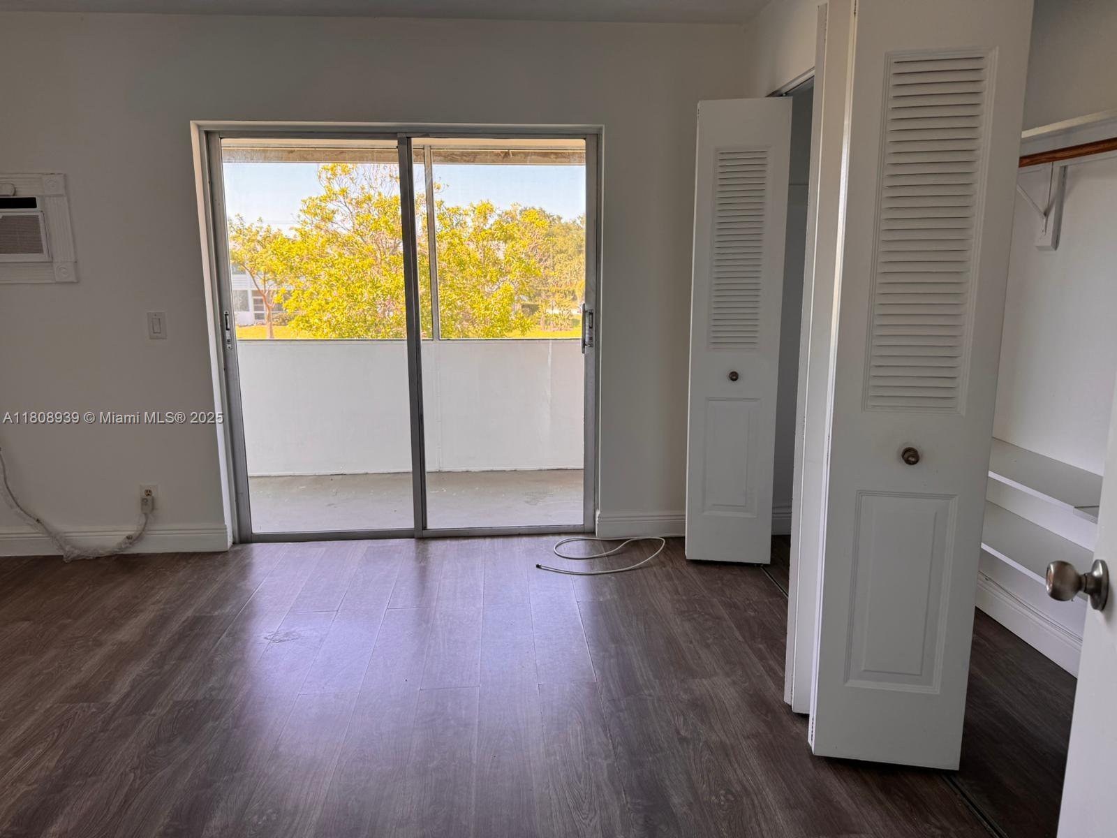 WINDSOR CONDOS - Residential