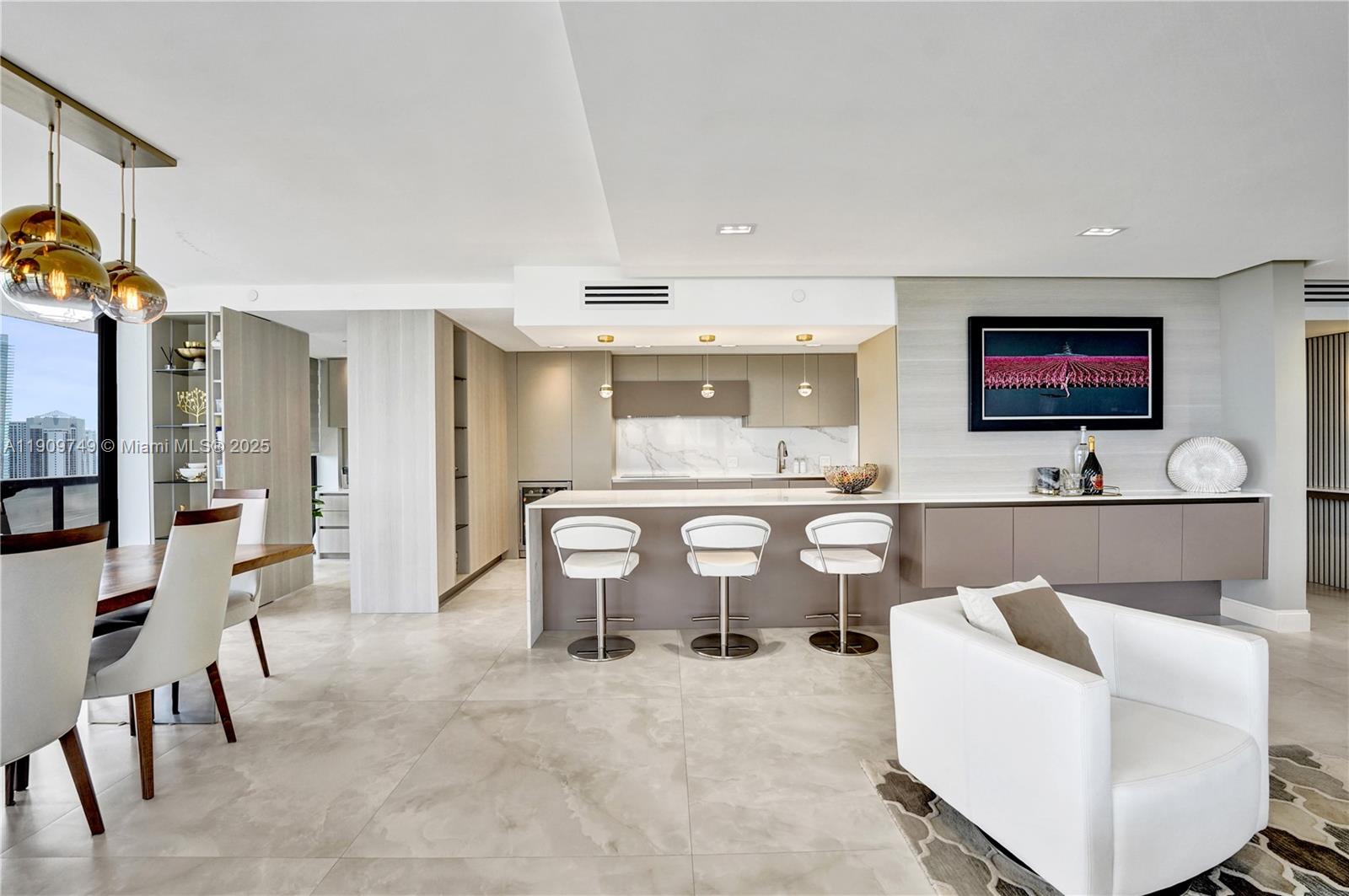 TURNBERRY ISLE SOUTH COND - Residential Lease