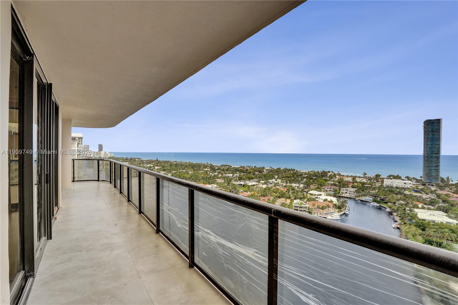 TURNBERRY ISLE SOUTH COND - Residential Lease