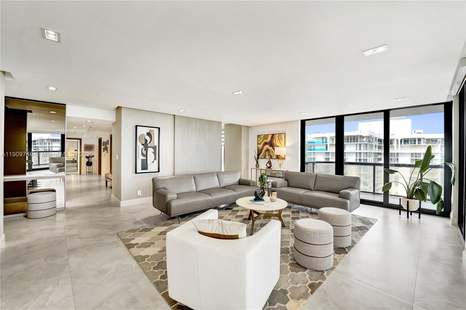 TURNBERRY ISLE SOUTH COND - Residential Lease