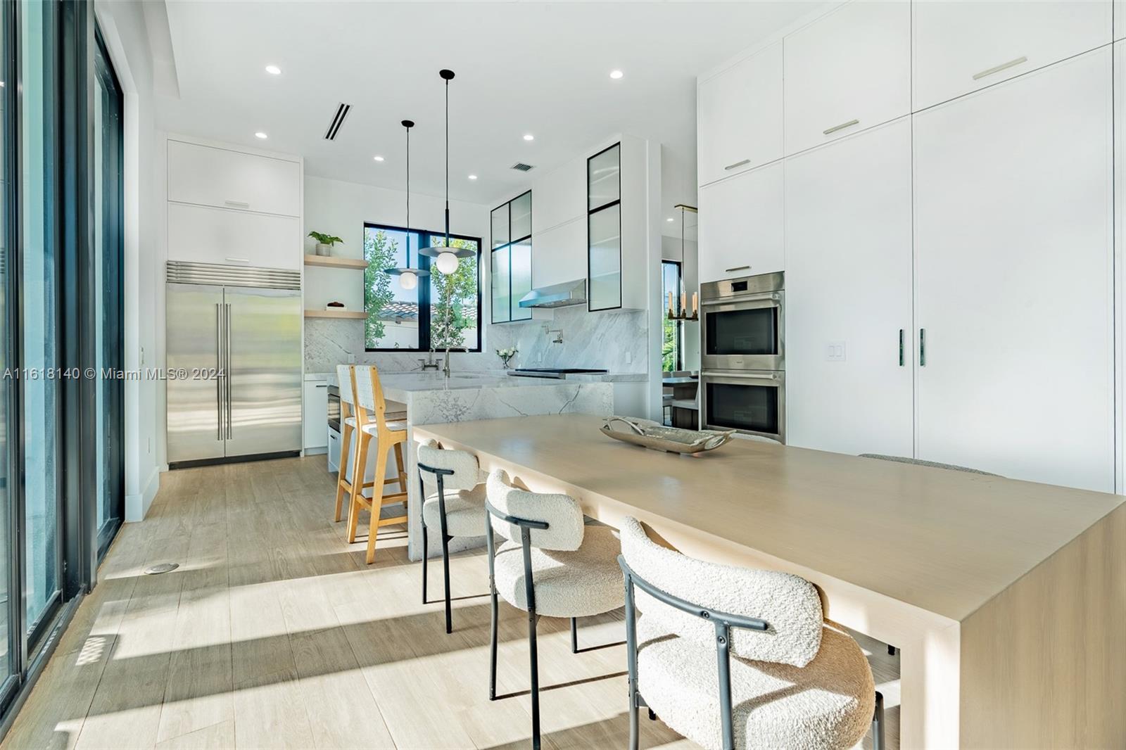 ALTOS DEL MAR NO 4 - Residential