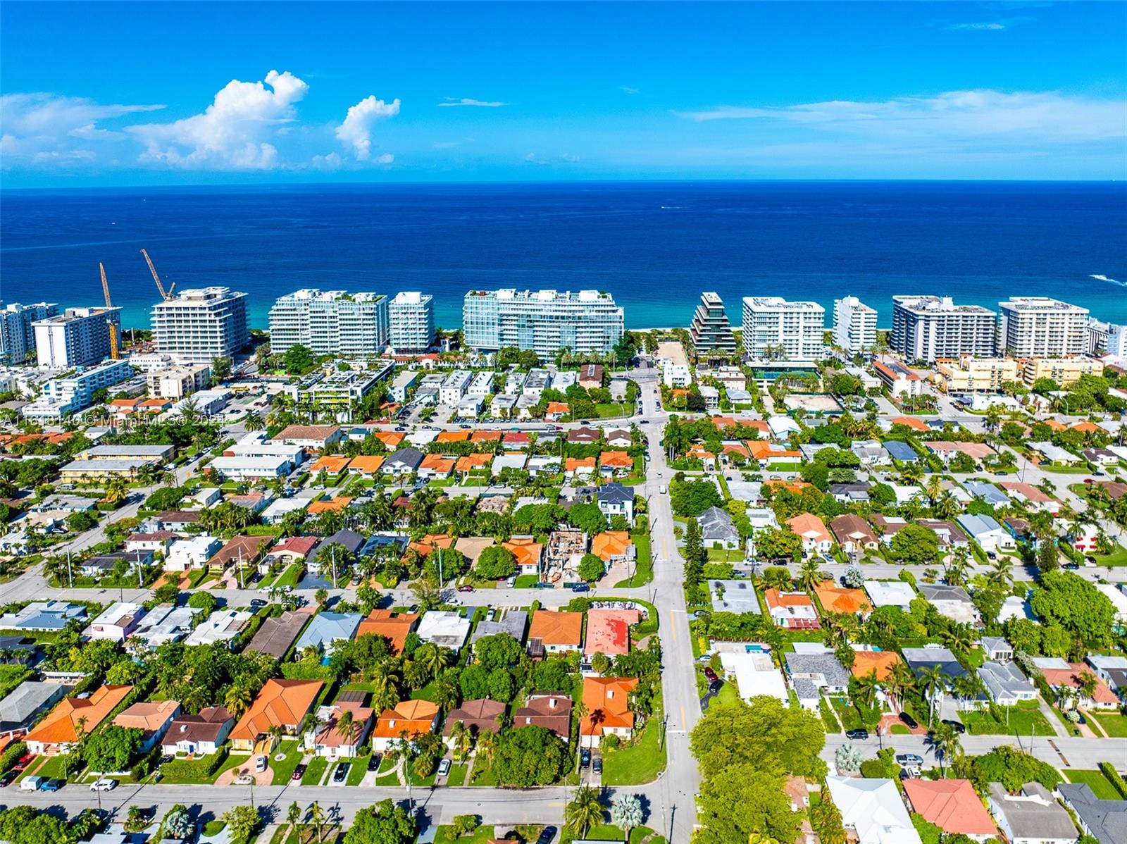 ALTOS DEL MAR NO 4 - Residential