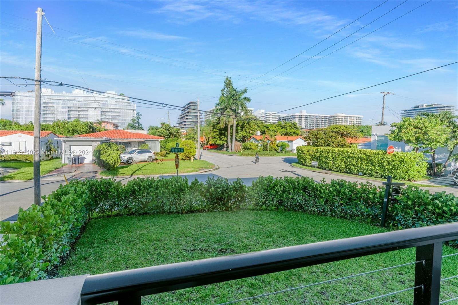 ALTOS DEL MAR NO 4 - Residential