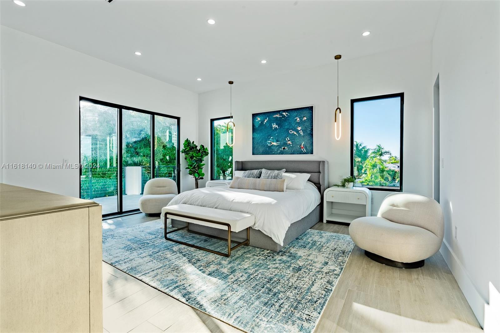 ALTOS DEL MAR NO 4 - Residential