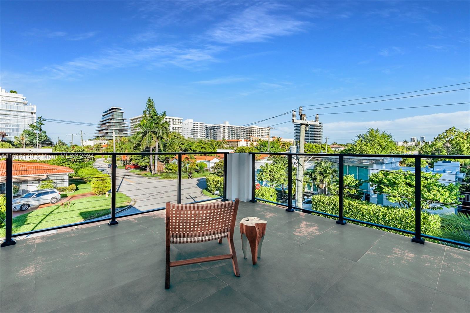 ALTOS DEL MAR NO 4 - Residential