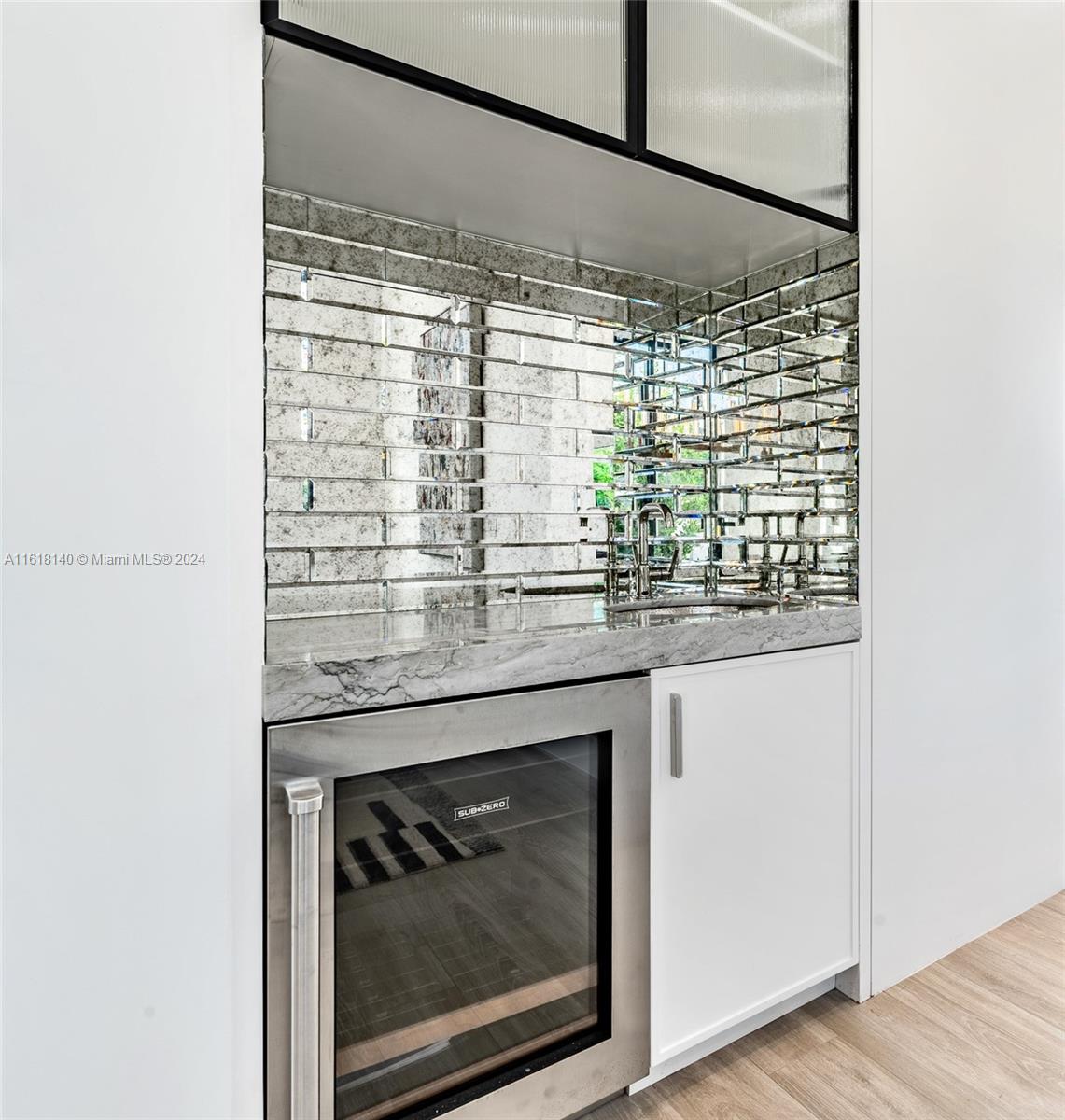 ALTOS DEL MAR NO 4 - Residential