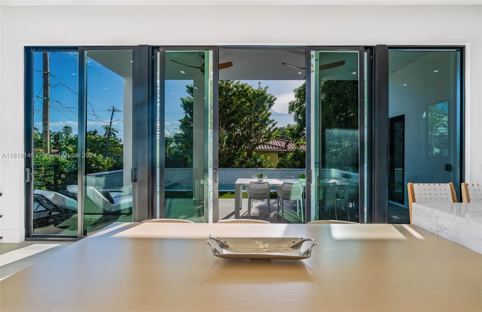 ALTOS DEL MAR NO 4 - Residential