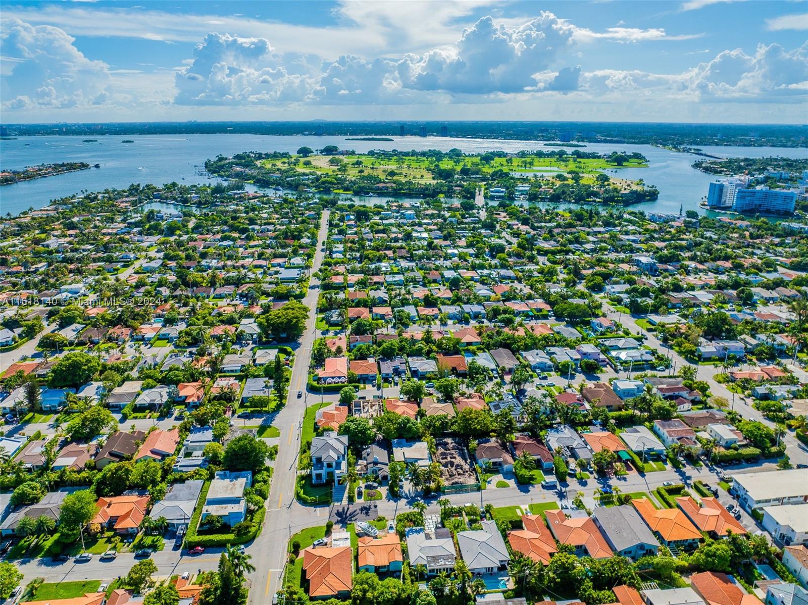 ALTOS DEL MAR NO 4 - Residential